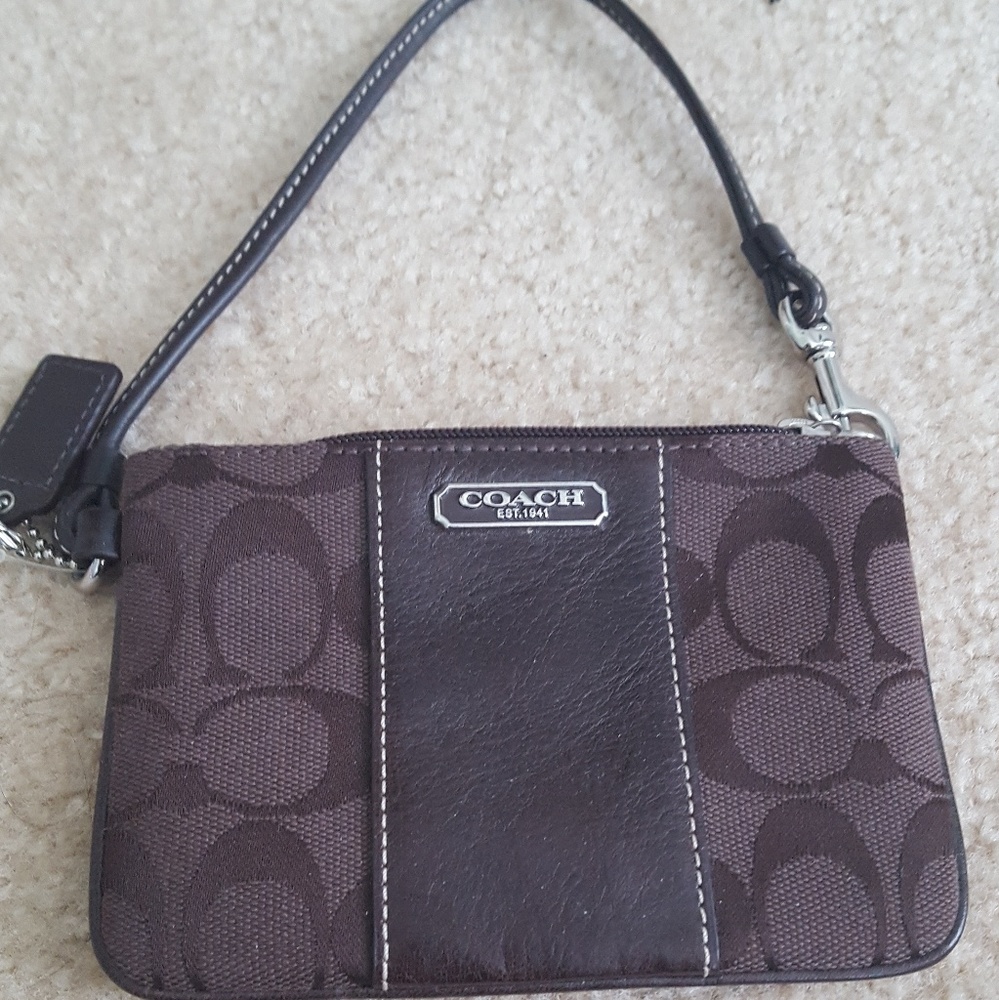 Wristlet